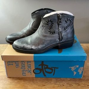 BRAND NEW!!! OTBT Trek Black